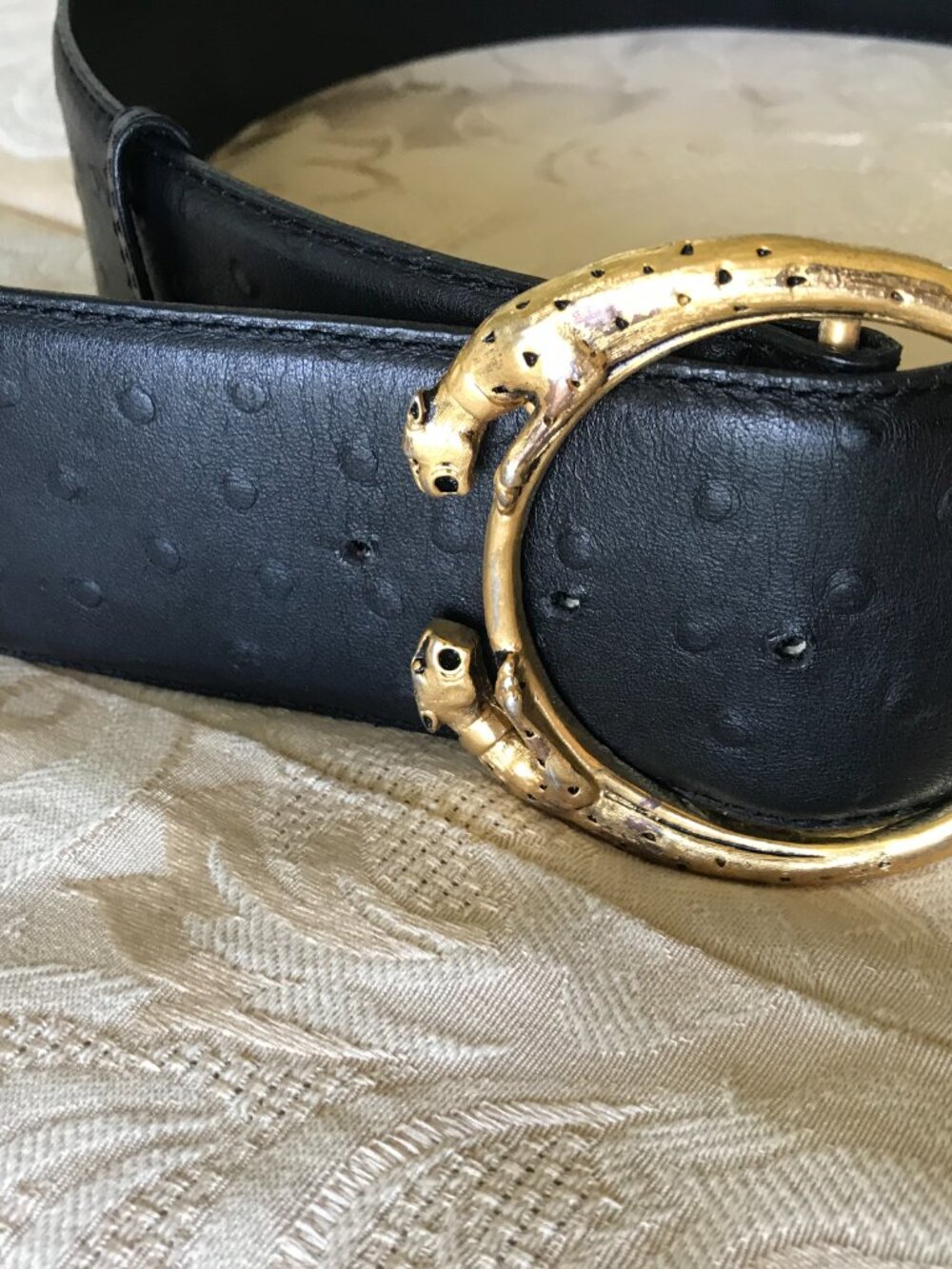 Women Belt. VINTAGE. 43 inches.